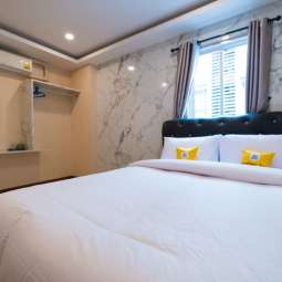 DOUBLE DELUXE ROOM (M)